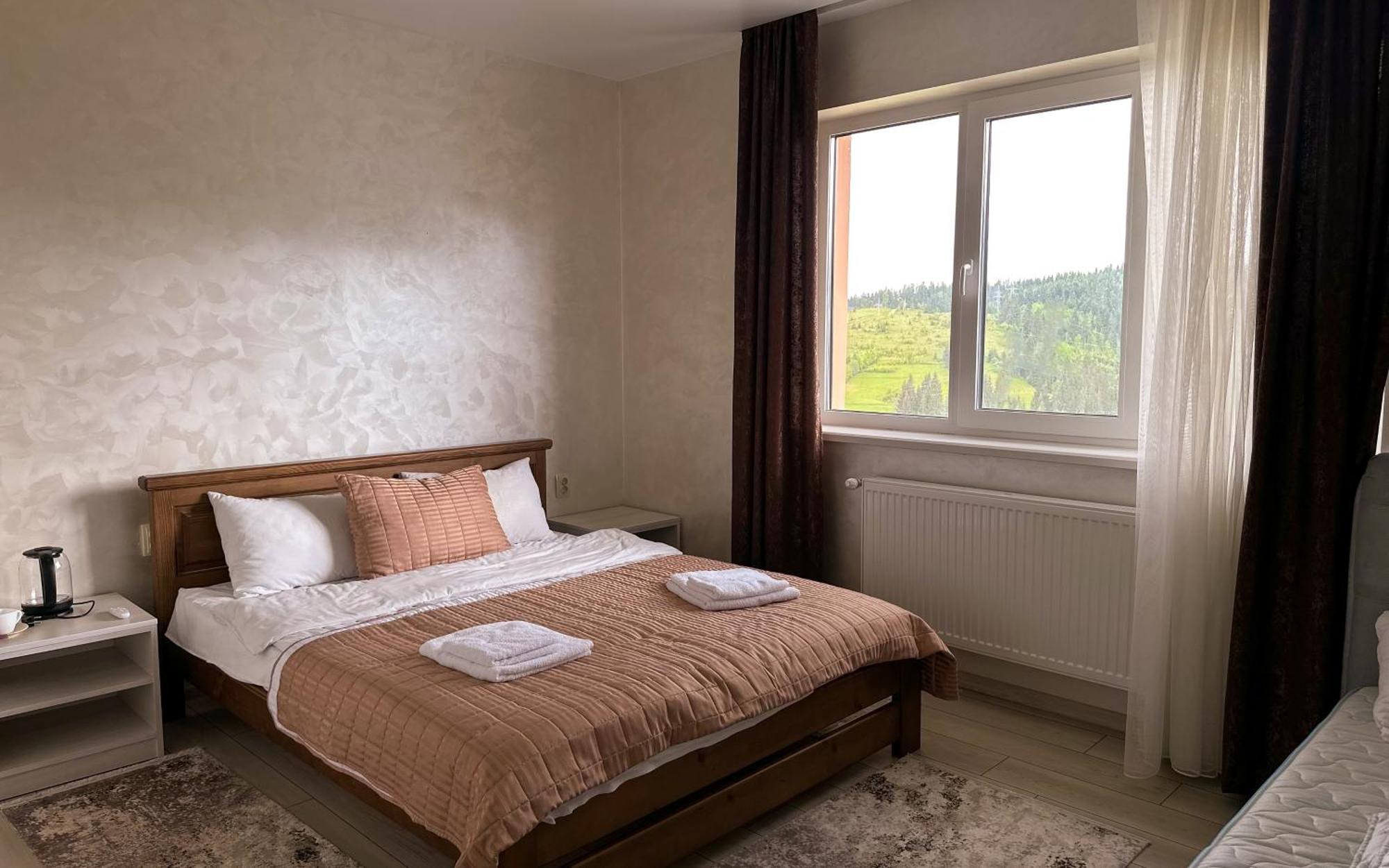 шепіт лісу Hotel